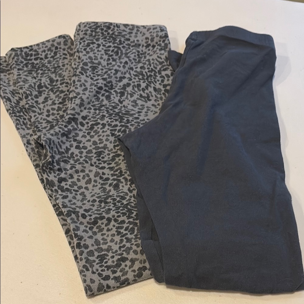 Old Navy girls leggings. Size XL (14-16).  Set of 2. Gray and leopard print